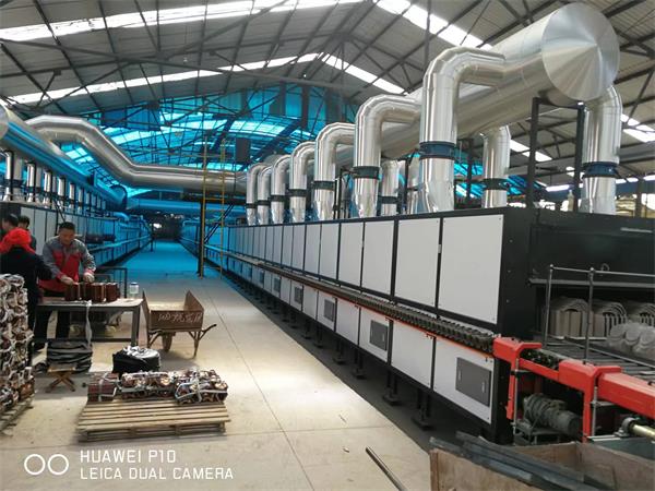 120×1.8/1.6米天然氣燒高檔琉璃瓦輥道窯生產(chǎn)線(xiàn)（日產(chǎn)50噸，素?zé)詿C合能耗75m3/噸產(chǎn)品）